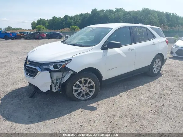 2GNAXHEVXJ6350951 2018 CHEVROLET EQUINOX - Image 2