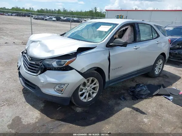 2GNAXHEVXK6115080 2019 CHEVROLET EQUINOX - Image 2