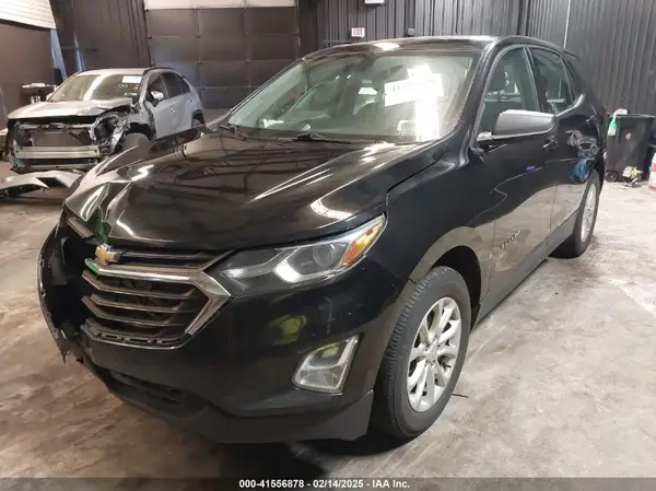2GNAXHEVXK6267070 2019 CHEVROLET EQUINOX - Image 2