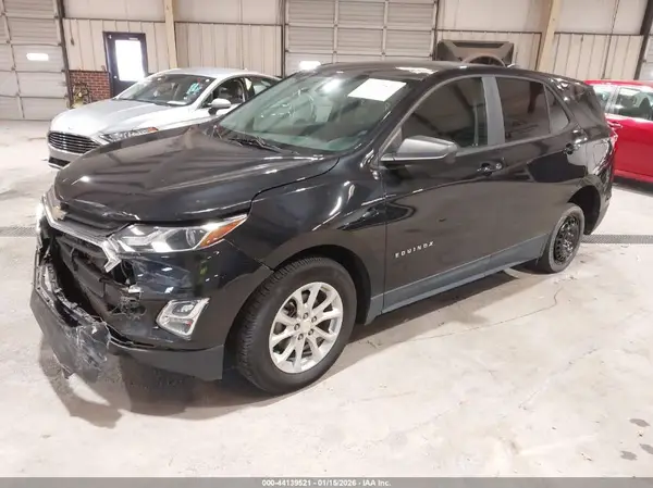 2GNAXHEVXL6149019 2020 CHEVROLET EQUINOX - Image 2