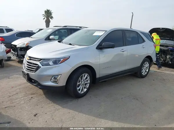 2GNAXHEVXL6280435 2020 CHEVROLET EQUINOX - Image 2