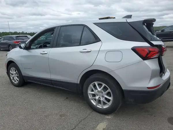 2GNAXHEVXN6102222 2022 CHEVROLET EQUINOX - Image 2