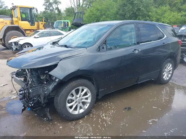 2GNAXJEV0J6163242 2018 CHEVROLET EQUINOX - Image 2