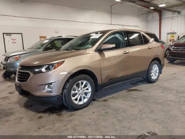 2GNAXJEV0J6229577 2018 CHEVROLET EQUINOX - Image 2