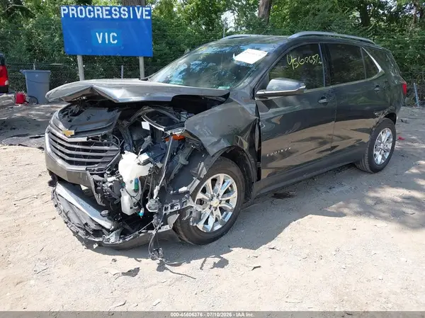 2GNAXJEV0J6239073 2018 CHEVROLET EQUINOX - Image 2