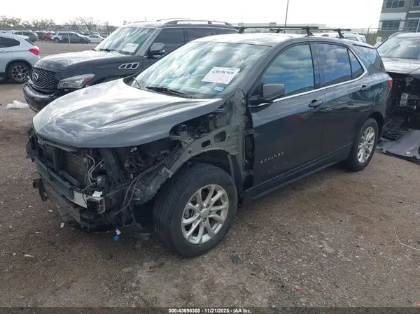 2GNAXJEV0J6239459 2018 CHEVROLET EQUINOX - Image 2
