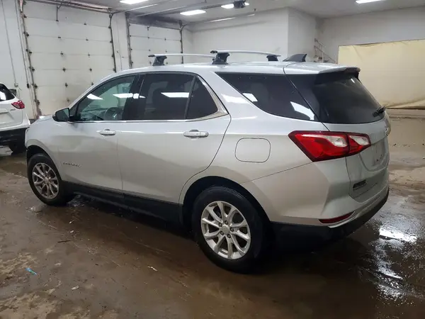 2GNAXJEV0J6245651 2018 CHEVROLET EQUINOX - Image 2