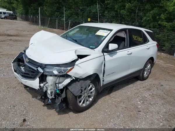 2GNAXJEV0J6246816 2018 CHEVROLET EQUINOX - Image 2