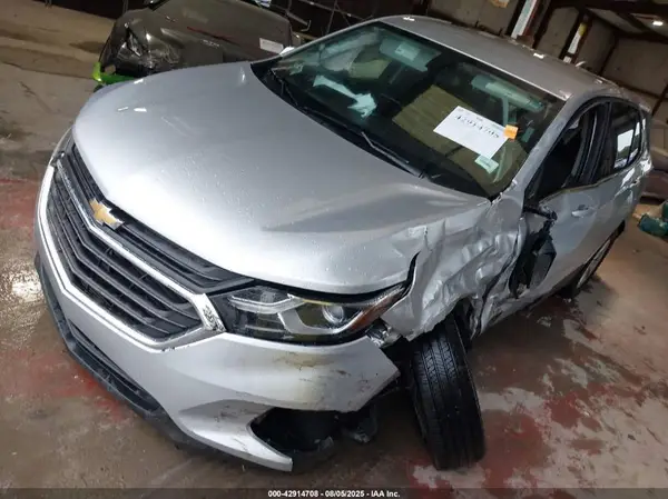 2GNAXJEV0J6270873 2018 CHEVROLET EQUINOX - Image 2