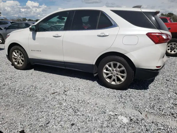 2GNAXJEV0J6285230 2018 CHEVROLET EQUINOX - Image 2