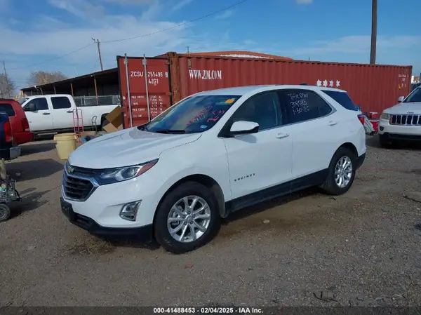 2GNAXJEV0J6304083 2018 CHEVROLET EQUINOX - Image 2