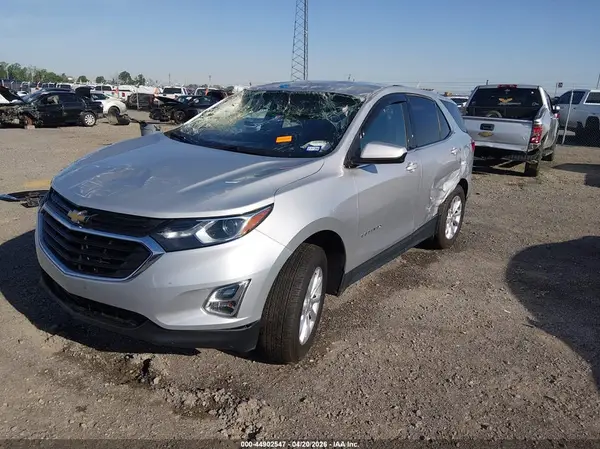 2GNAXJEV0J6312653 2018 CHEVROLET EQUINOX - Image 2