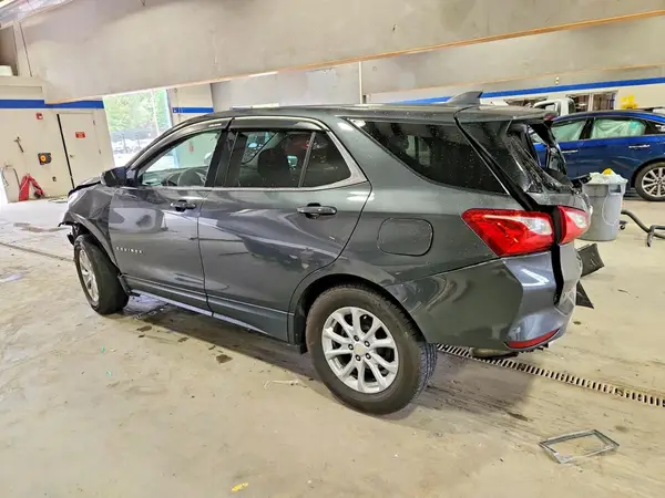 2GNAXJEV0J6314564 2018 CHEVROLET EQUINOX - Image 2
