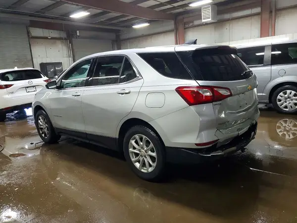 2GNAXJEV0J6326648 2018 CHEVROLET EQUINOX - Image 2