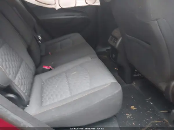 2GNAXJEV0J6334443 2018 CHEVROLET EQUINOX - Image 8