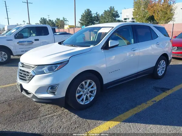 2GNAXJEV0J6338833 2018 CHEVROLET EQUINOX - Image 2