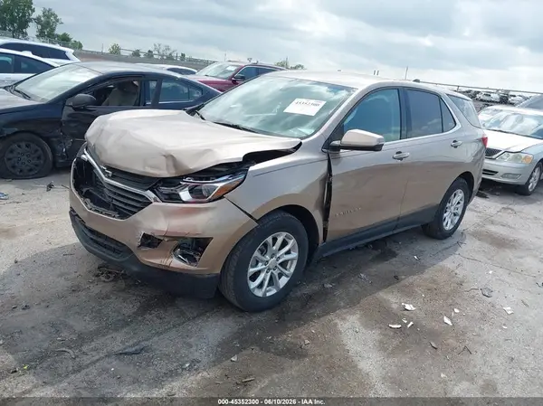 2GNAXJEV0J6341506 2018 CHEVROLET EQUINOX - Image 2
