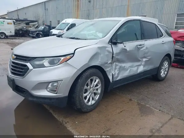 2GNAXJEV0K6224557 2019 CHEVROLET EQUINOX - Image 2