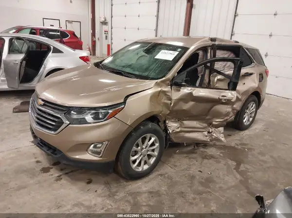 2GNAXJEV0K6275783 2019 CHEVROLET EQUINOX - Image 2