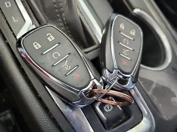 2GNAXJEV0L6236404 2020 CHEVROLET EQUINOX - Image 2
