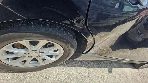 2GNAXJEV0M6106933 2021 CHEVROLET EQUINOX - Image 1