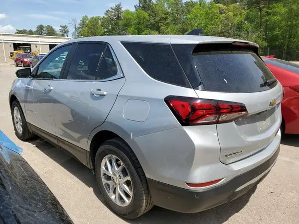 2GNAXJEV0N6130831 2022 CHEVROLET EQUINOX - Image 2