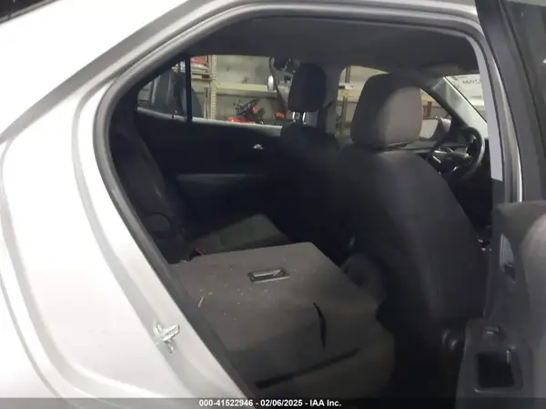 2GNAXJEV1J6106760 2018 CHEVROLET EQUINOX - Image 8