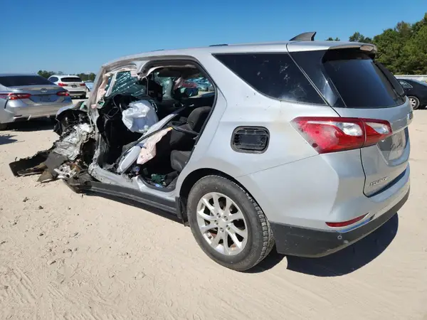 2GNAXJEV1J6108184 2018 CHEVROLET EQUINOX - Image 2
