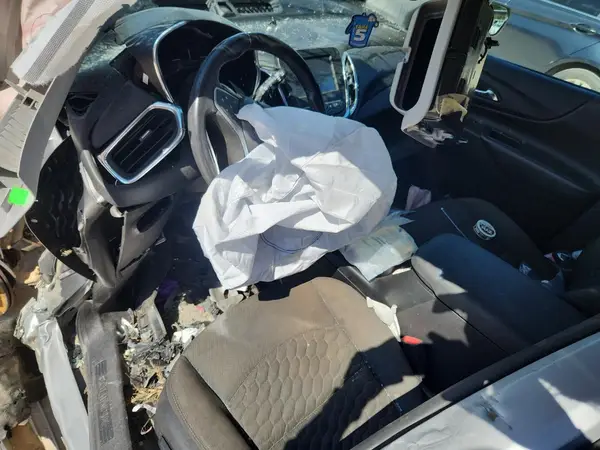 2GNAXJEV1J6108184 2018 CHEVROLET EQUINOX - Image 8