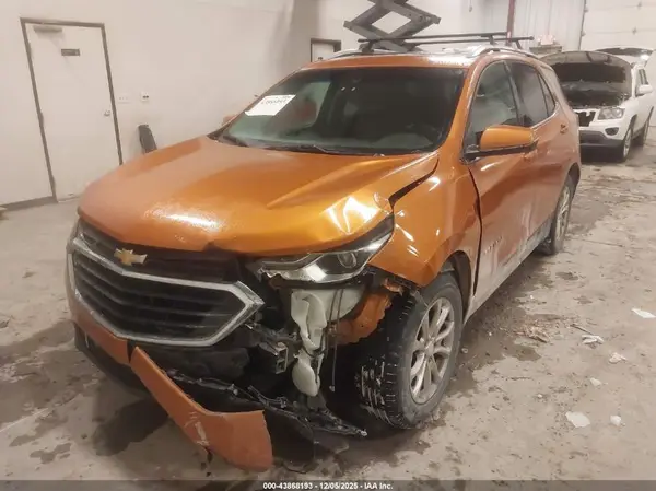 2GNAXJEV1J6116804 2018 CHEVROLET EQUINOX - Image 2