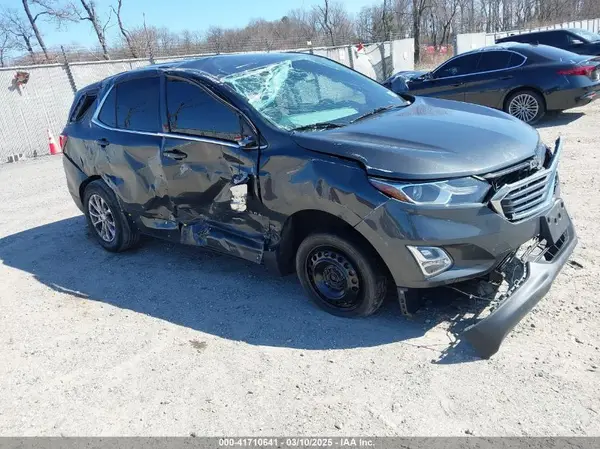 2GNAXJEV1J6121338 2018 CHEVROLET EQUINOX - Image 1