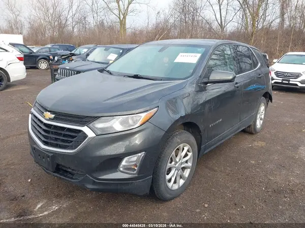 2GNAXJEV1J6126541 2018 CHEVROLET EQUINOX - Image 2