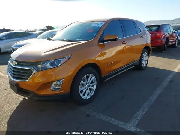 2GNAXJEV1J6151097 2018 CHEVROLET EQUINOX - Image 2
