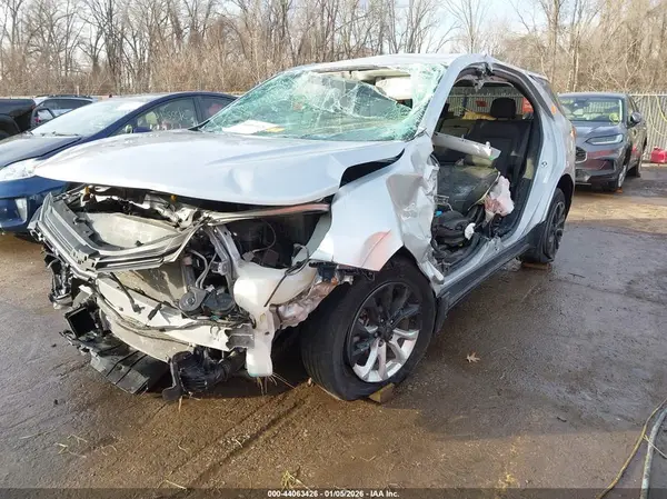 2GNAXJEV1J6224162 2018 CHEVROLET EQUINOX - Image 2