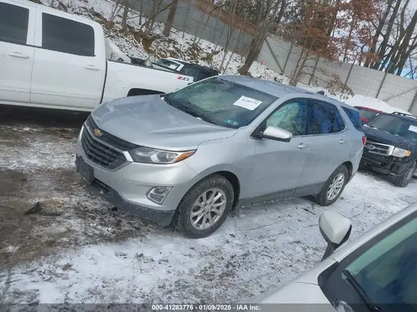2GNAXJEV1J6298715 2018 CHEVROLET EQUINOX - Image 2