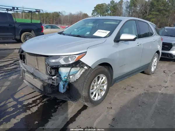 2GNAXJEV1J6306957 2018 CHEVROLET EQUINOX - Image 2