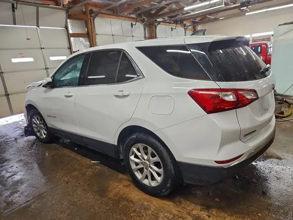 2GNAXJEV1J6338159 2018 CHEVROLET EQUINOX - Image 2