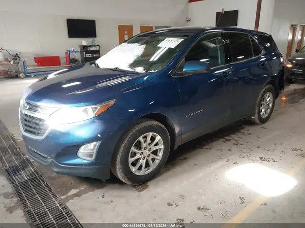 2GNAXJEV1L6188976 2020 CHEVROLET EQUINOX - Image 2