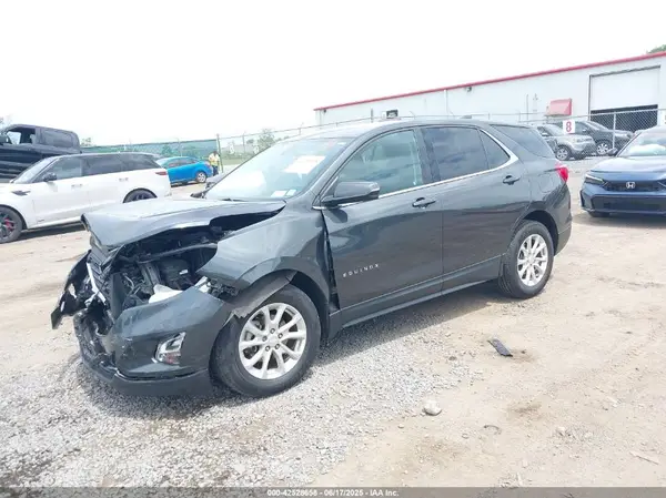 2GNAXJEV2J6111367 2018 CHEVROLET EQUINOX - Image 2