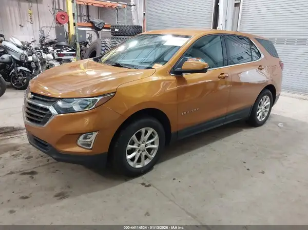 2GNAXJEV2J6122174 2018 CHEVROLET EQUINOX - Image 2