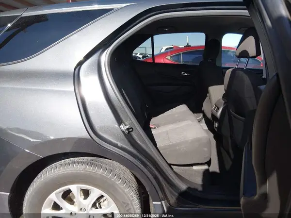 2GNAXJEV2J6196176 2018 CHEVROLET EQUINOX - Image 8
