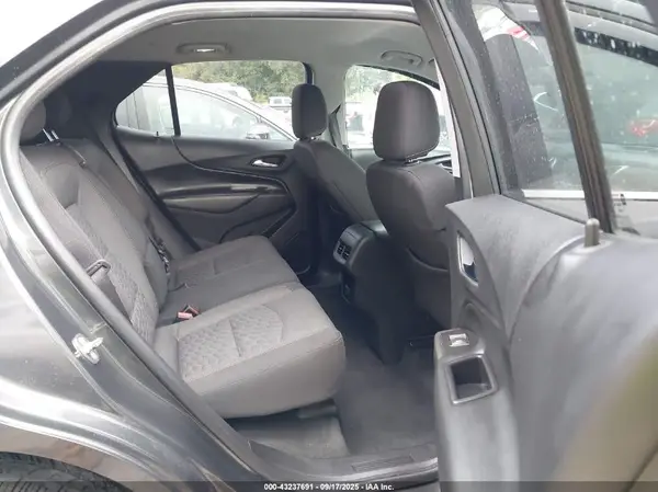 2GNAXJEV2J6210500 2018 CHEVROLET EQUINOX - Image 8