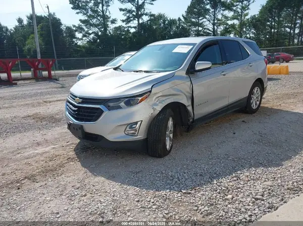 2GNAXJEV2J6212621 2018 CHEVROLET EQUINOX - Image 2