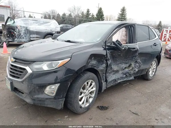 2GNAXJEV2J6236918 2018 CHEVROLET EQUINOX - Image 2