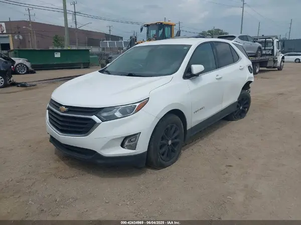 2GNAXJEV2J6240743 2018 CHEVROLET EQUINOX - Image 2