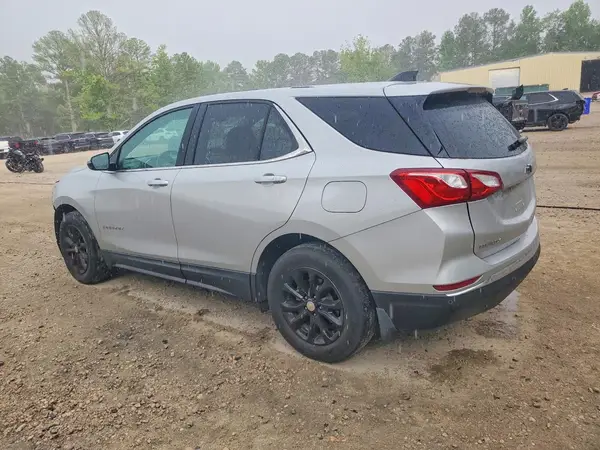 2GNAXJEV2J6256389 2018 CHEVROLET EQUINOX - Image 2