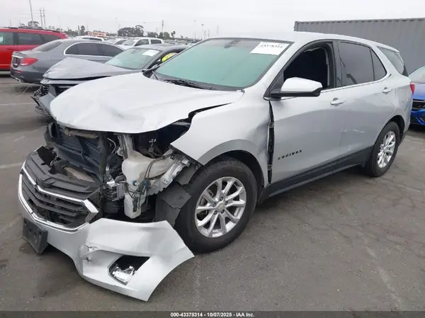 2GNAXJEV2J6277033 2018 CHEVROLET EQUINOX - Image 2