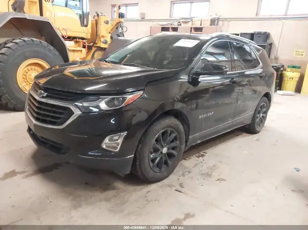 2GNAXJEV2J6330734 2018 CHEVROLET EQUINOX - Image 2