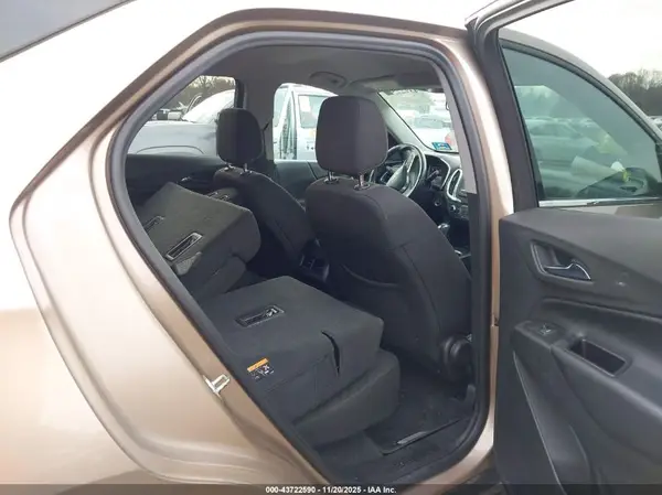 2GNAXJEV2J6335383 2018 CHEVROLET EQUINOX - Image 8