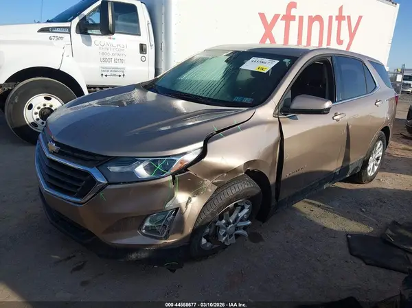 2GNAXJEV2J6350627 2018 CHEVROLET EQUINOX - Image 2